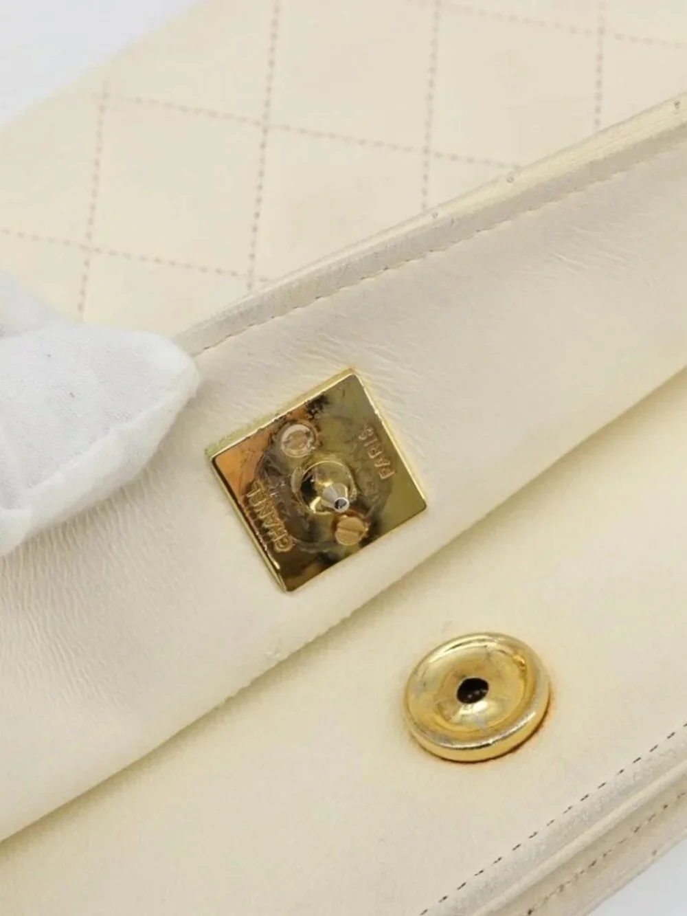 CHANEL Matelasse Chain Shoulder Bag Lamb Skin White Gold CC Auth BA12264